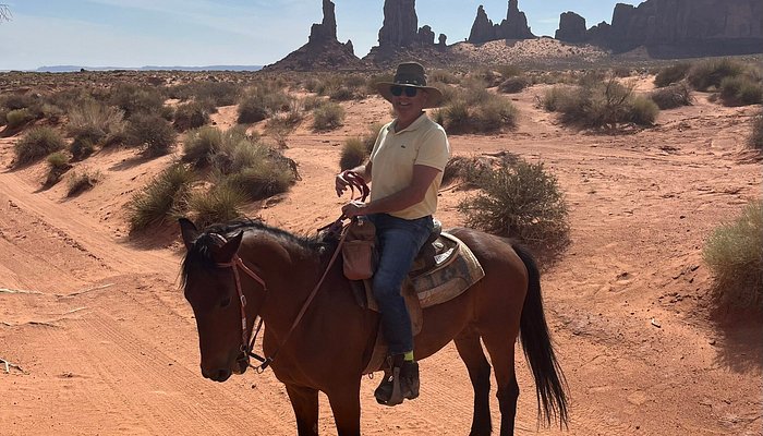 Dineh Trail Rides