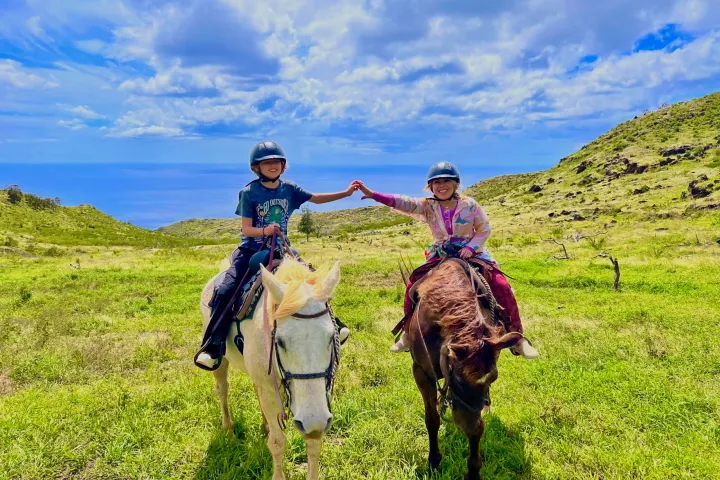 Pālehua Trail Rides: Oahu Horseback Riding Sunshine or Sunset Tour