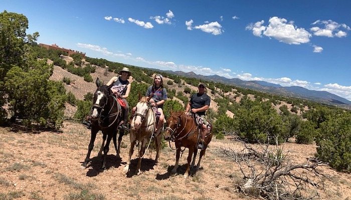 Vision Quest Western Horseback Rides & Lessons